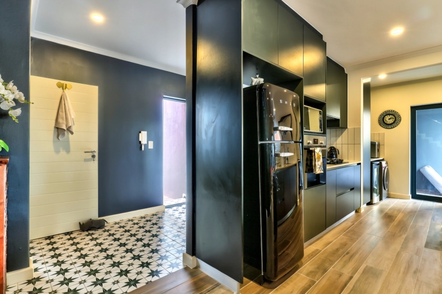 To Let 3 Bedroom Property for Rent in Sandown Western Cape
